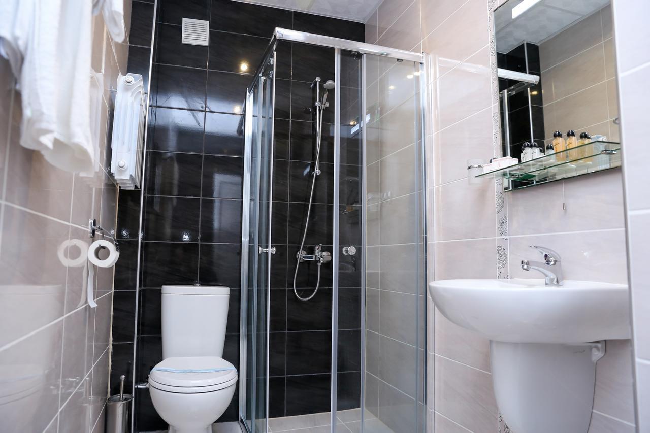 Hotel Bulgaria Kŭrdzhali エクステリア 写真