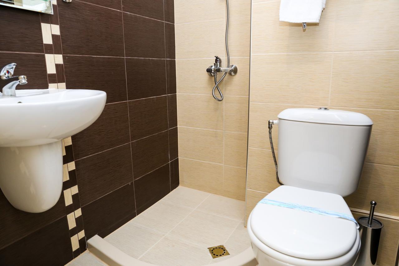 Hotel Bulgaria Kŭrdzhali エクステリア 写真